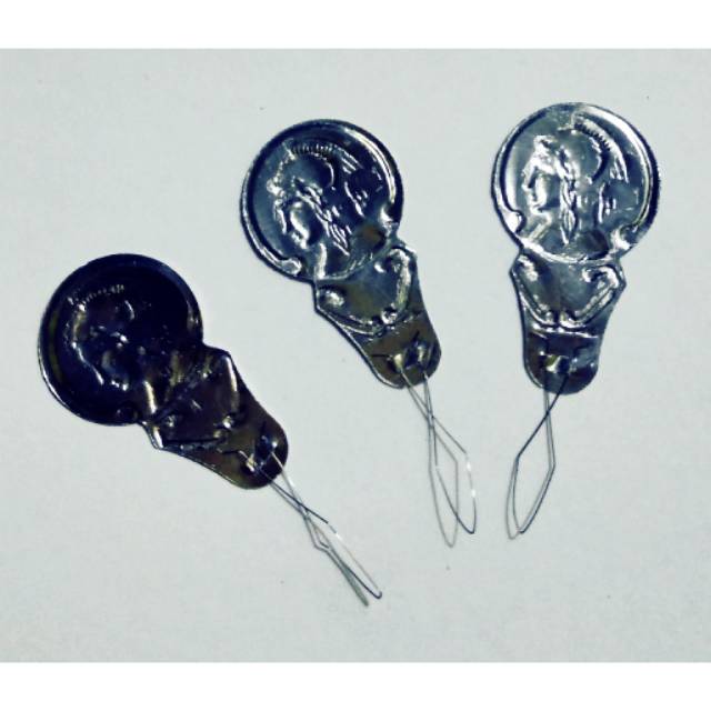 Mata Nenek Alat Jahit ( 2 buah )