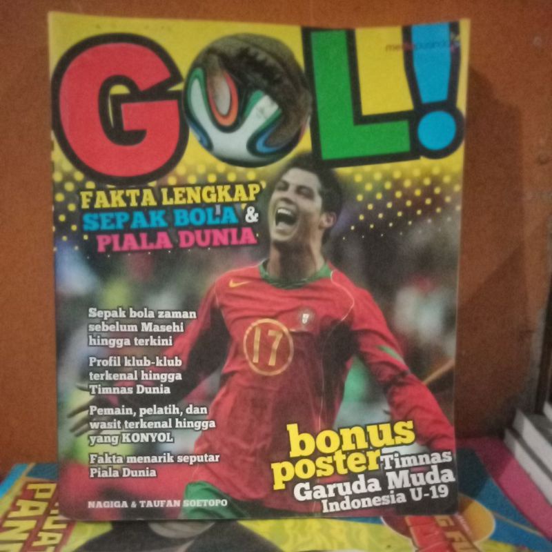 buku olahraga : Gol  Fakta sepak bola dan piala dunia