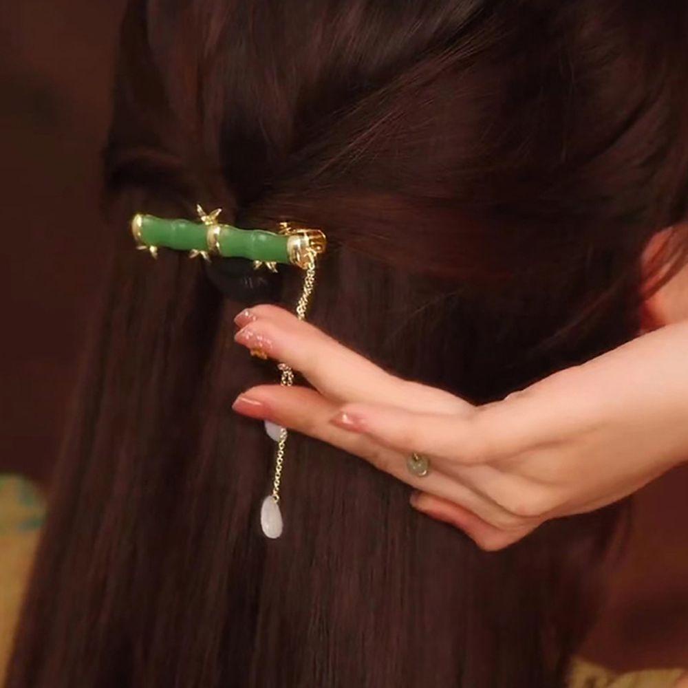 Needway  Klip Rambut Perempuan Mode Vintage Mewah Liontin Belakang Kepala Retro Gaya Cina Hiasan Kepala