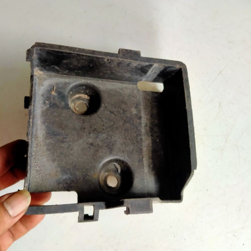 Box aki Jupiter dudukan aki rumah aki box accu Yamaha Jupiter z Jupiter original