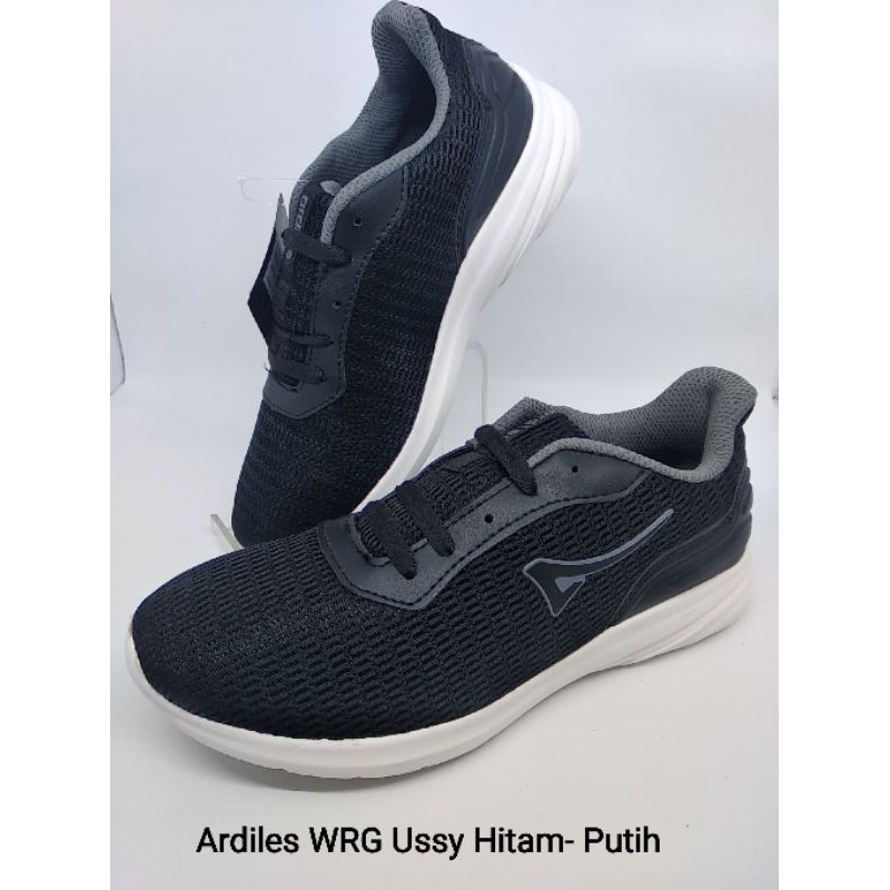 Sepatu sekolah Ankel Boot Ardiles WGR ussy Hitam- Putih