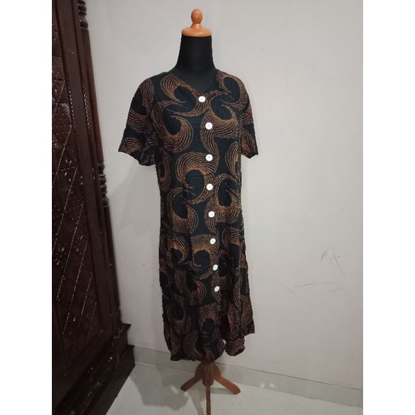 DASTER BATIK FULL KANCING LENGAN PENDEK