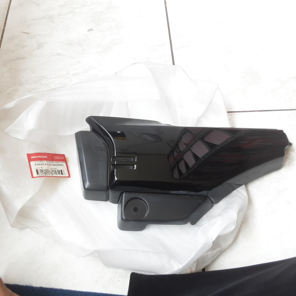 COVER TUTUP AKI SEBELAH KIRI GL MAX II ORIGINAL ASLI AHM HONDA 83640KEG880BNS COVER L SIDE BLACK