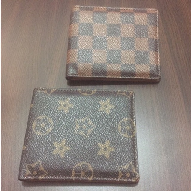 Dompet pria kulit sintetis lokal model lipat biasa motif kotak kotam dan bintanb #dompet #dompetlipat #dompetpria #dompetcowok #dompetunisex