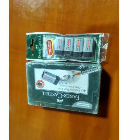 

faber castell eraser black / set (4pcs)