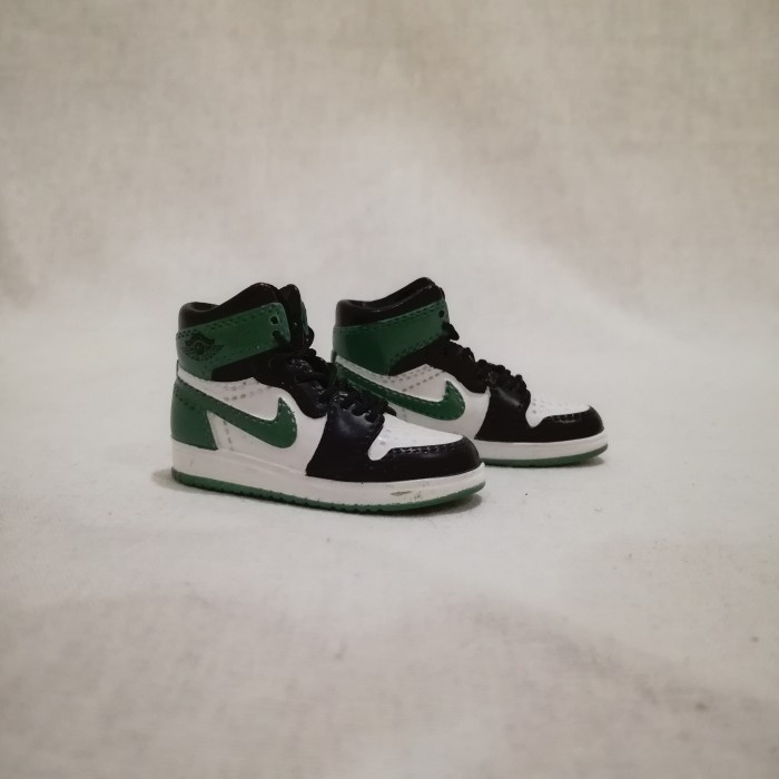 AIR JORDAN 1 AJ1 CLAY GREEN 3D SNEAKERS KEYCHAIN MINIATUR