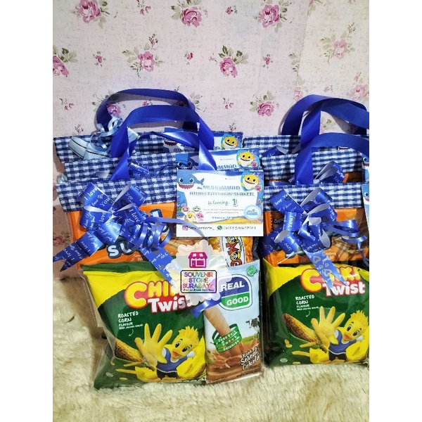 

Bingkisan Snack Ultah MINI / Parcel ultah anak / snack ultah surabaya / Bingkisan Snack Ultah Murah / Snack 8000 / Goodiebag Snack Termurah