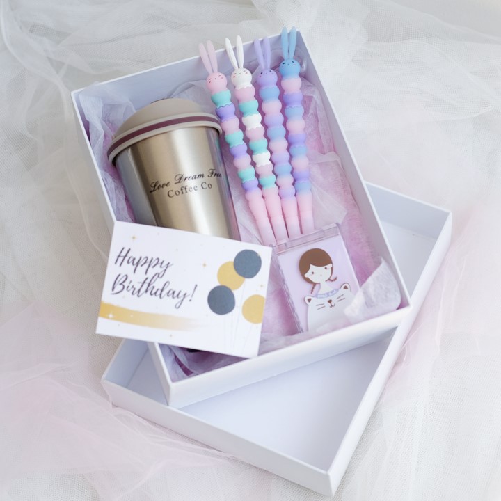 

(GB0006) - Gift Box - Hampers - Kado (tumbler , pen , tempat softlens)