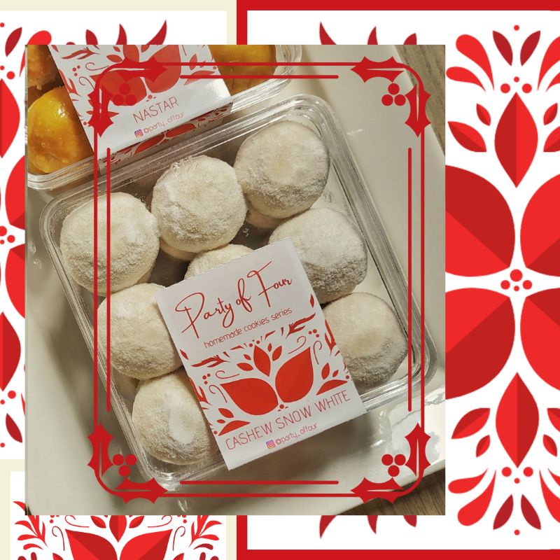 

SNOW WHITE / PUTRI SALJU