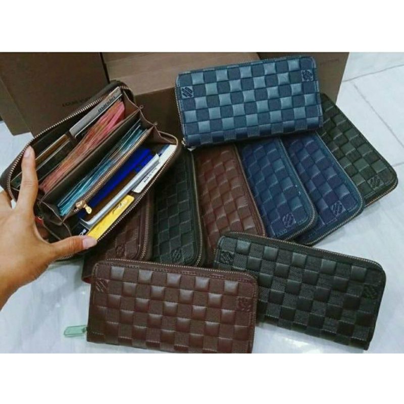 Dompet LV