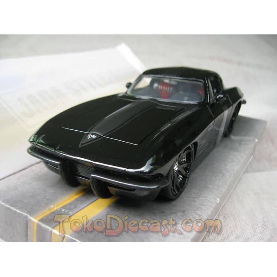 Chevy Corvette Stingray 1963 Hitam (Diecast Jada 1:24)