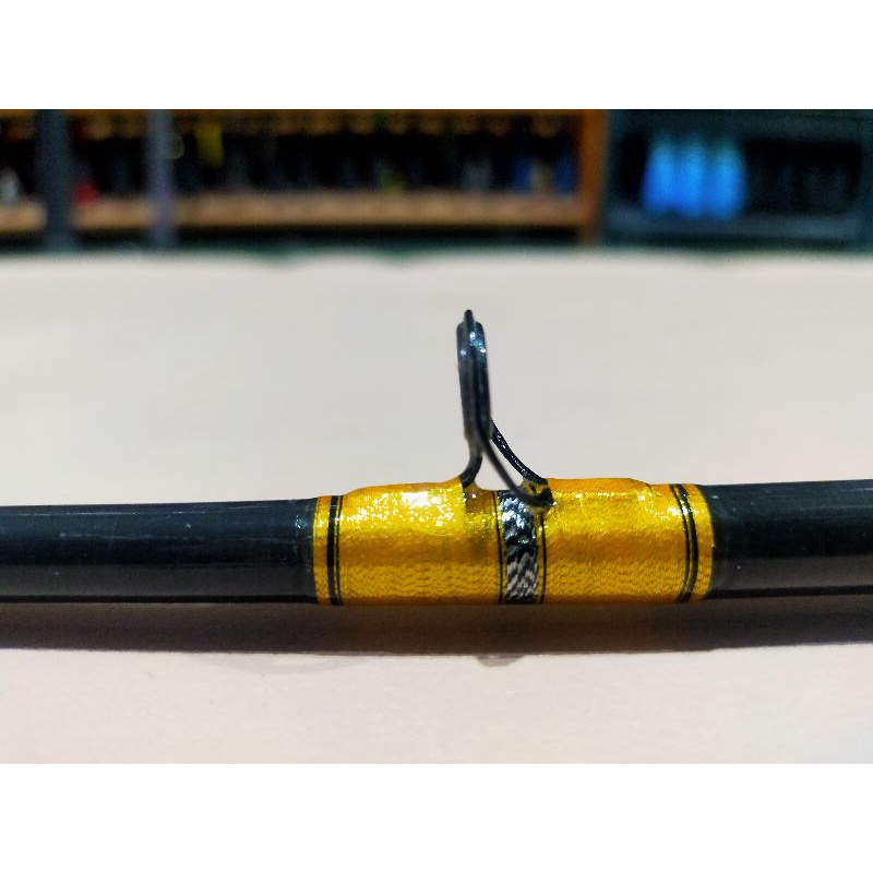 Joran Besutan Atasan Carbon Solid