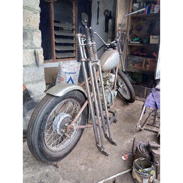 springer fork ,chopper bobber