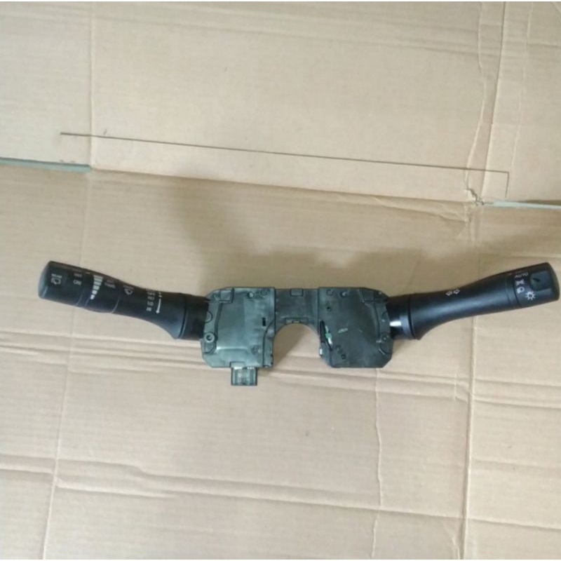 saklar lampu sein komplit Nissan Juke Ori