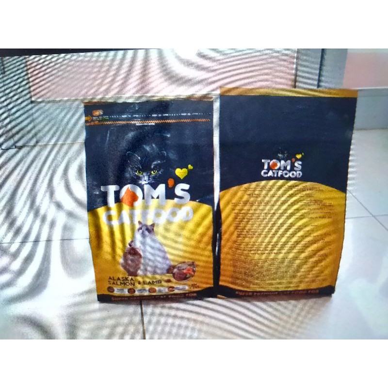 Makanan Kucing Kering Tom's Alaska Salmon & Lamb 1.2 Kg