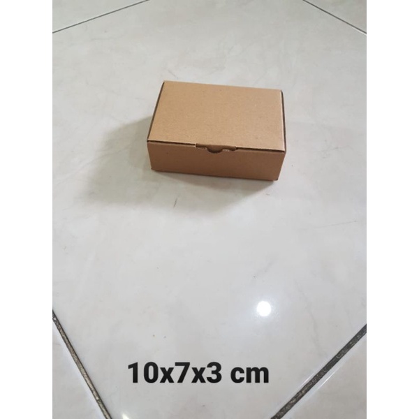 

Kardus Box uk 10x7x3 cm Kotak Karton Die Cut