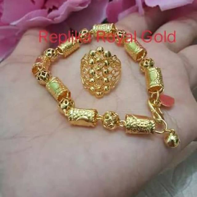 Unduh 520 Koleksi Gambar Gelang Emas 1 Suku Paling Baru Gratis HD