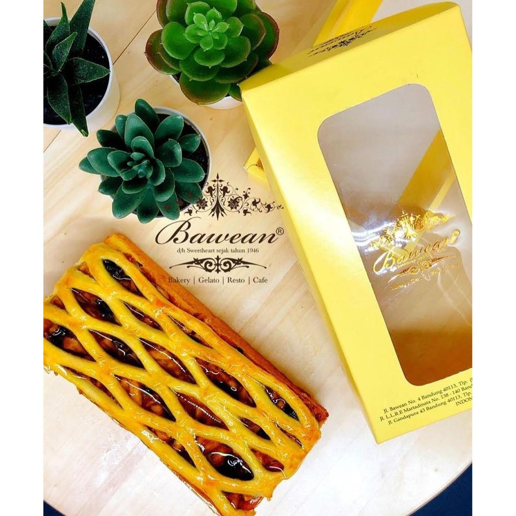 

APPLE DANISH CHILLED CAKE BAWEAN SWEETHEART BANDUNG BEST SELLER HAMPERS GIFT SALE PROMO CAKE JAJANAN