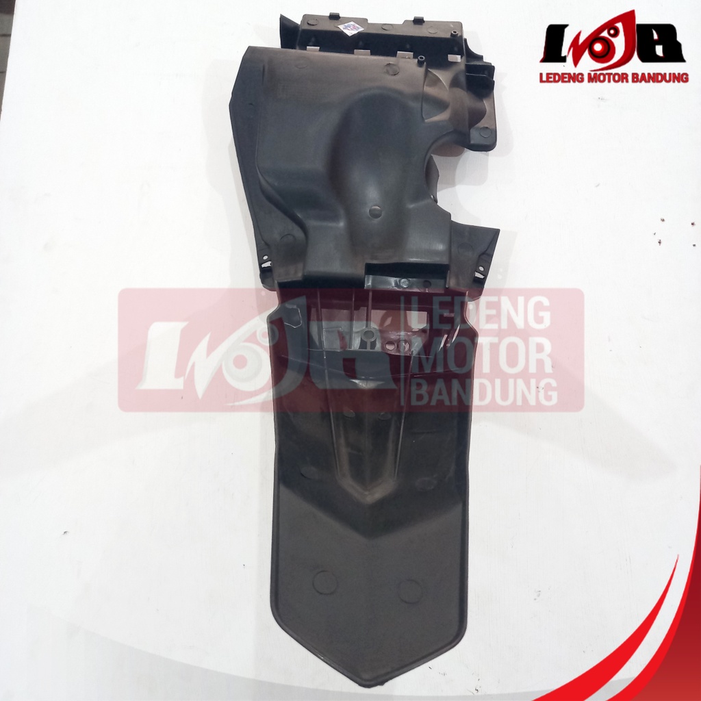 Win Spakbor Belakang Beat FI Hitam Rear Fender Plastik Sepakbor Motor Honda