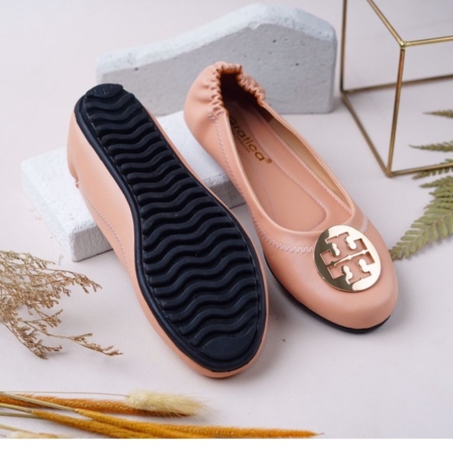 Sepatu Wanita Terbaru/Sepatu Kekinian/Flat Shoes&amp;Balerina/Slip On/Gratica original/ KORA KORA
