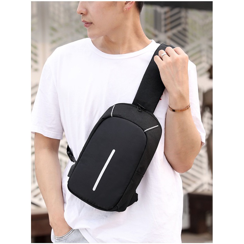 - BISA COD - USB Charger Tas Selempang Pria Sling Bag ANTI MALING Thief Fashion Sporty Travel Import