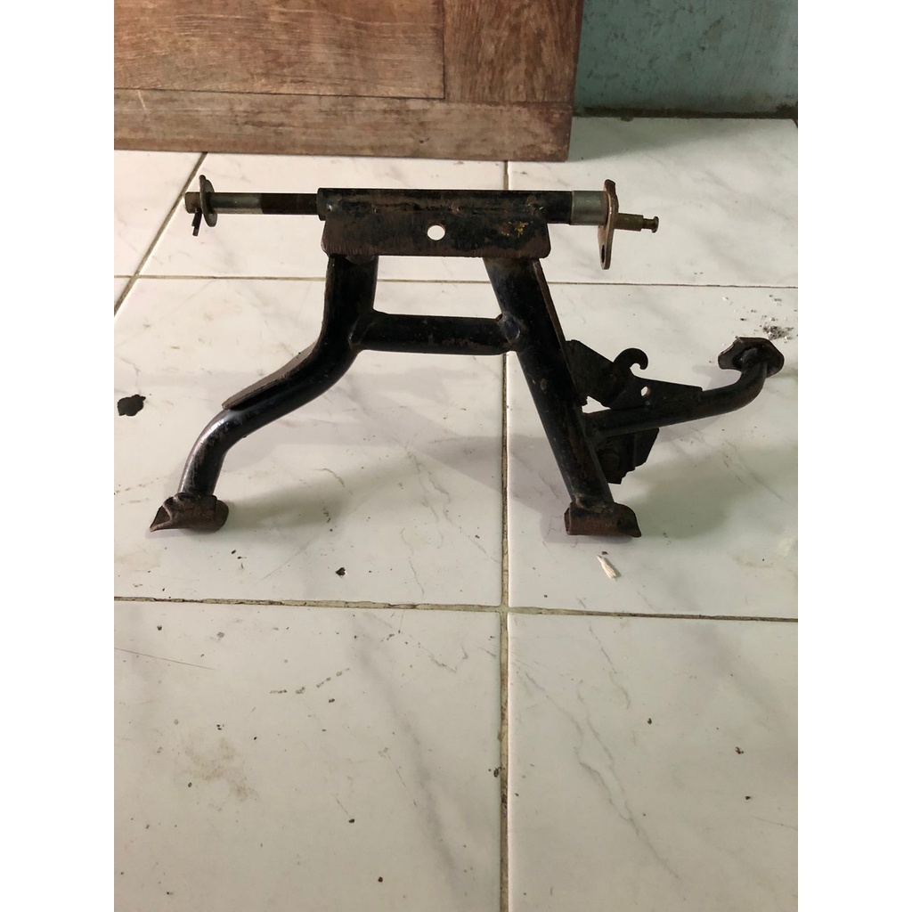 Standar Tengah Honda Beat FI 2013 2014 2015 Ori