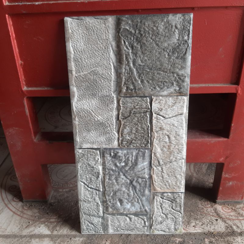 {ONGKIR DILUAR APLIKASI} Keramik Dinding Batu Alam 20x40 COLLOSEOUM GREY By Mulia