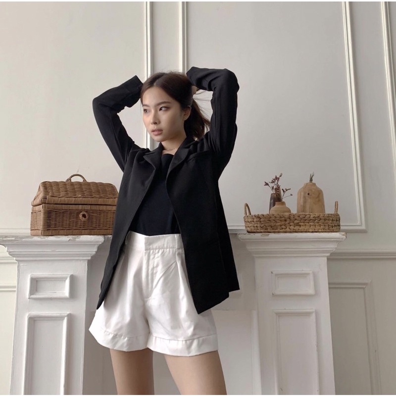 LARA BLAZER WITH POCKETS - BLAZER FORMAL KANTOR POLOS KOREA - JAS LENGAN TANGAN PANJANG - PAKAIAN WANITA - HADIAH / KADO ULTAH CEWEK