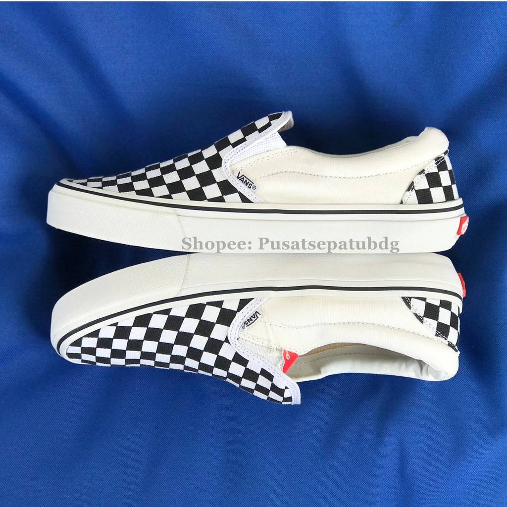 VANS SLIP ON CHECKERBOARD BLACK WHITE LIST HITAM