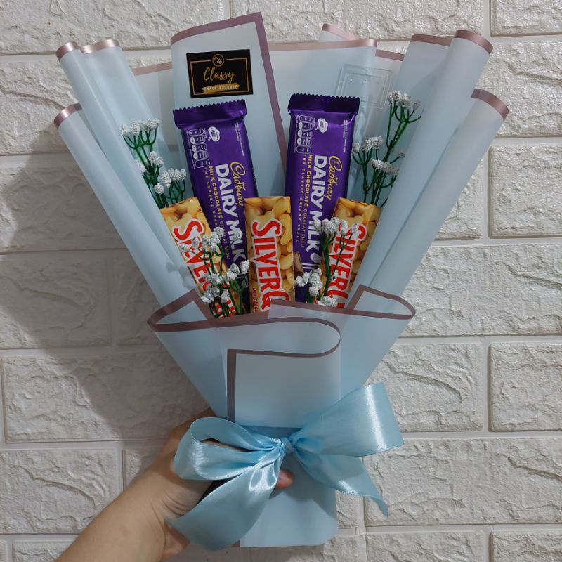 Snack boquet coklat silverqueen dairymilk cadbury / bucket buket hadiah kado ultah wisuda sidang