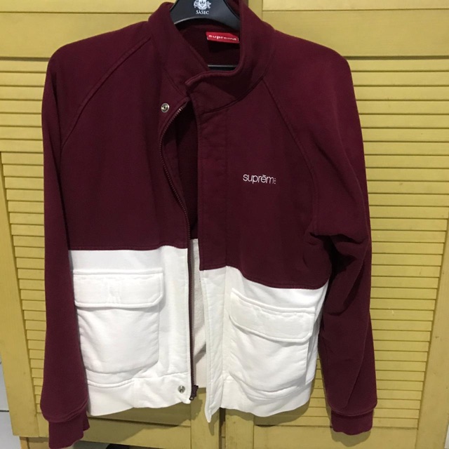 Jaket Supreme