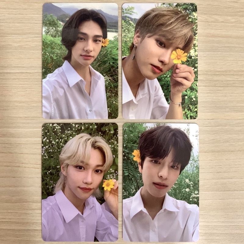 STRAY KIDS NOEASY LIMITED PHOTOCARD (pc hyunjin, han, felix, seungmin lim)