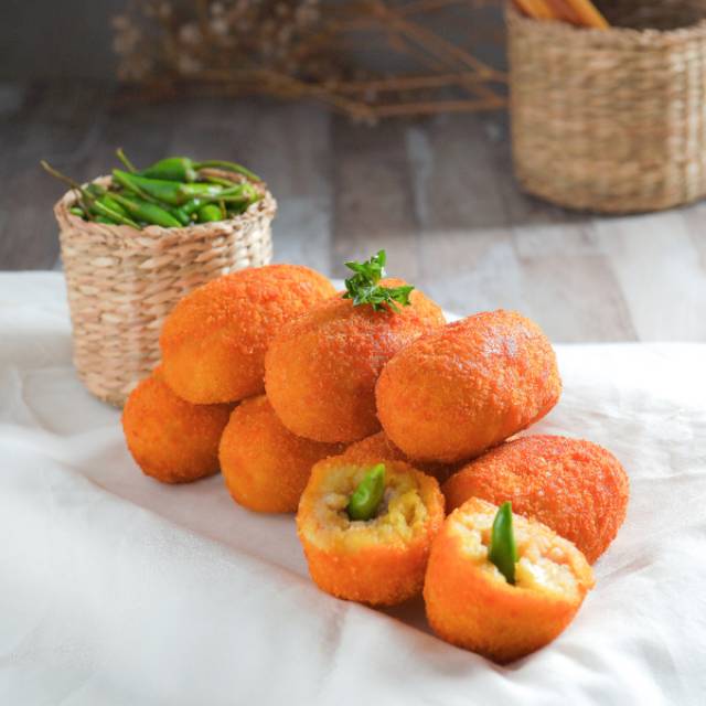 

Kroket isi ayam (frozen)