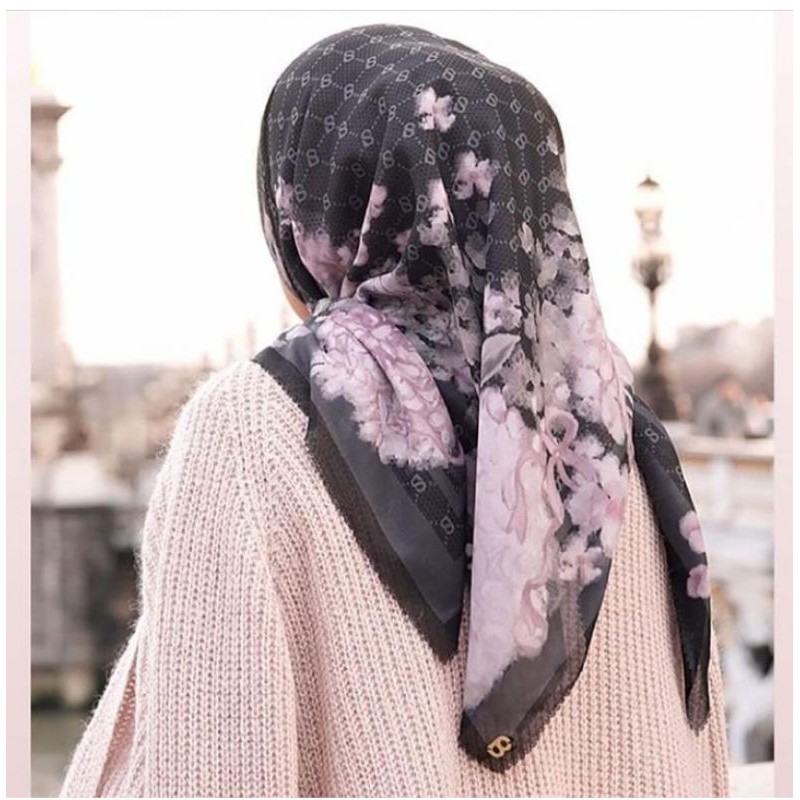 PRELOVED BUTTONSCARVES HYDRANGEA NOIR