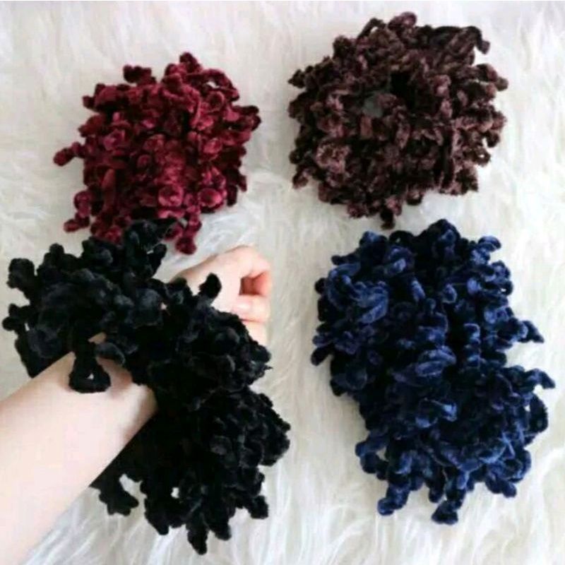 Kuncir ubur ubur / kuncir konde