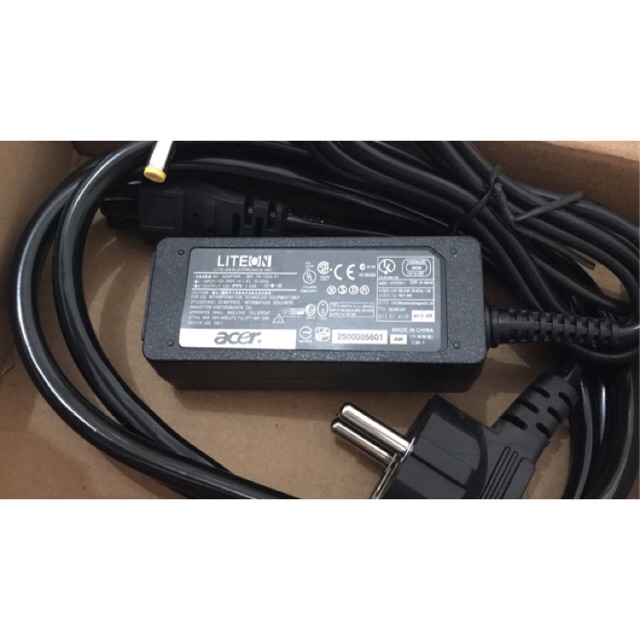 Adaptor laptop Acer 19v-1.58a Aspire One charger notebook  mini 19 volt - 1.58 ampere