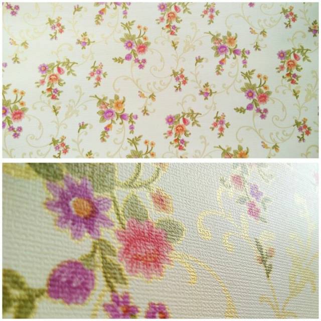 Wallpaper sticker dinding bunga ungu