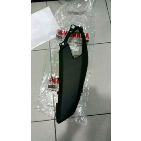 BODY BELAKANG NMAX OLD KANAN HITAM DOFF ORIGINAL YGP