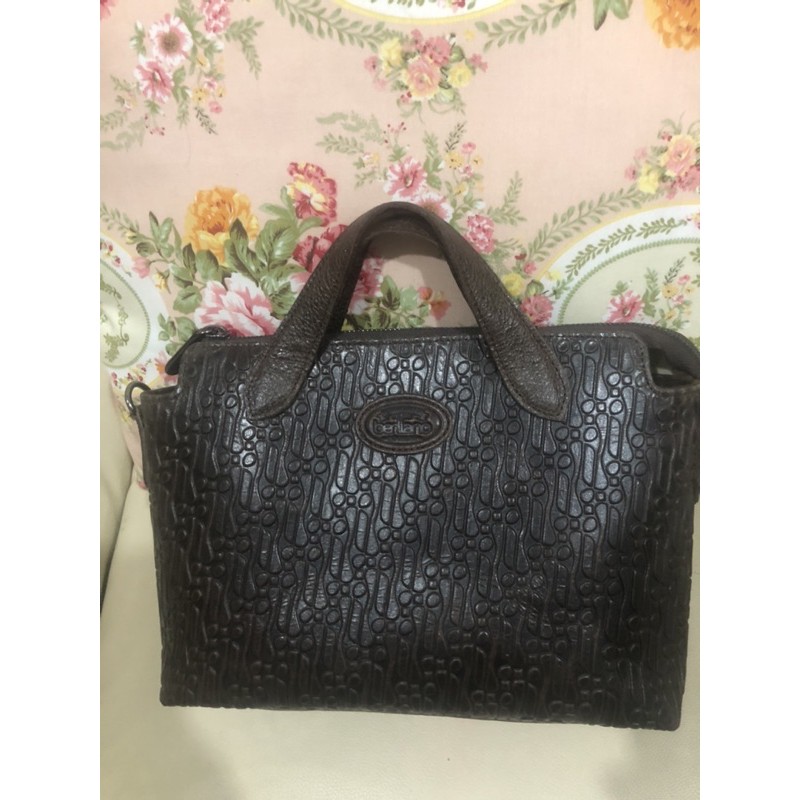 Berliano motif parang