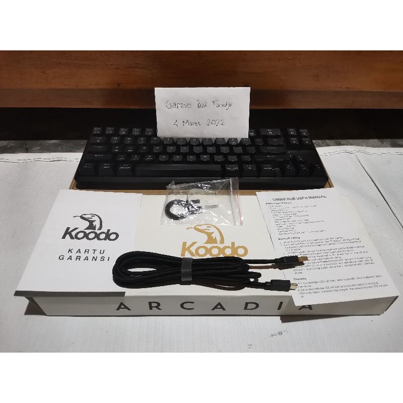 Koodo Arcadia Hitam, Second