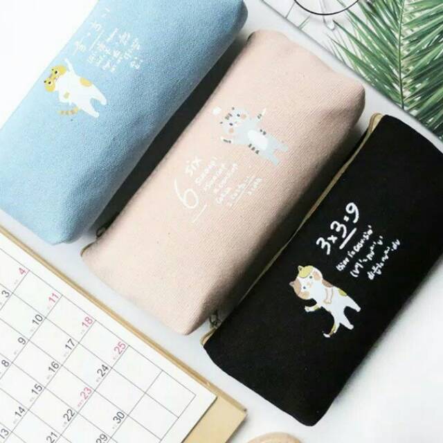 

Tempat Pensil Kanvas Kucing Matematika - Hitam