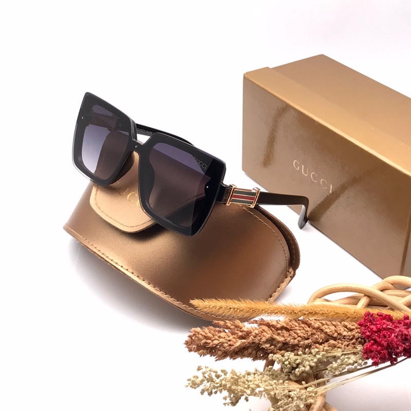 Termurah se-Shopee Kacamata Fashion Kaca Mata Sunglass Wanita LV 3331