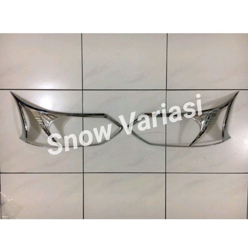 Grand avanza veloz 2015 - 2018 paket garnish lampu depan belakang hitam chrome