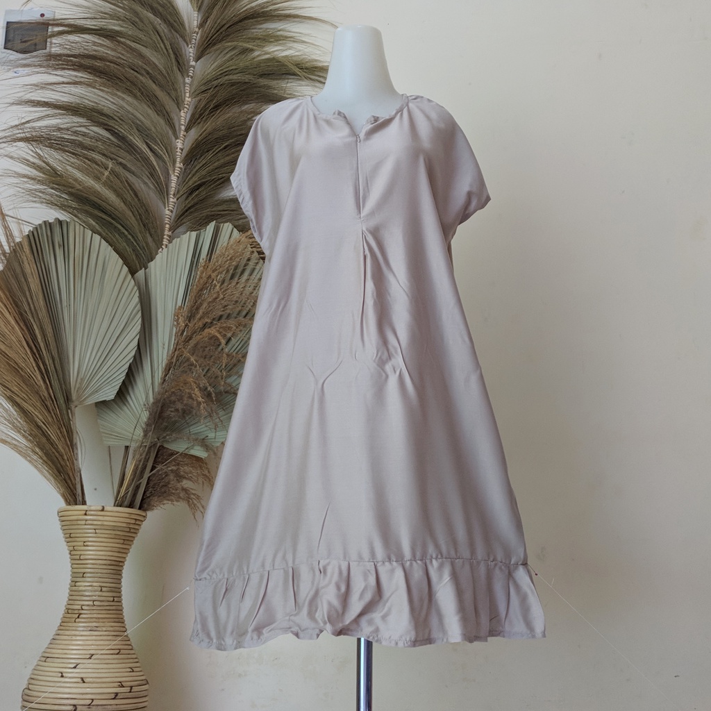 Daster Mega Polos Ruffle / Rempel Selutut Jumbo XXL LD 120 Bahan Rayon Busui Friendly by Kadina-Polos Coksu