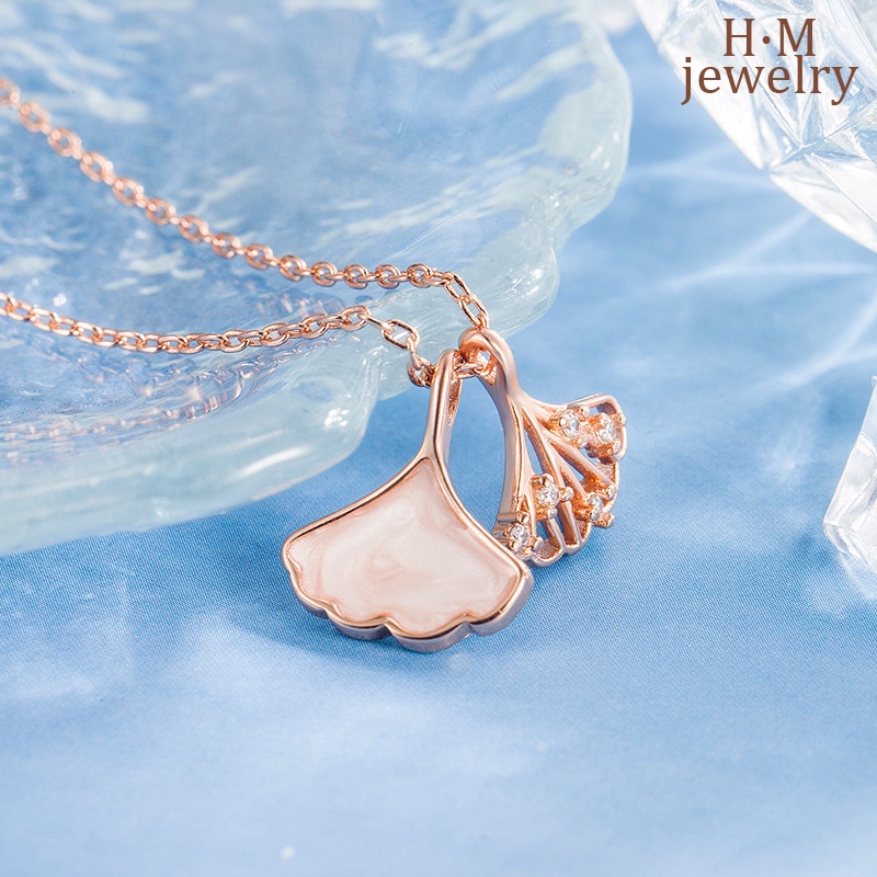 Kalung Rantai Dengan Liontin Kerang Ginkgo Ganda Warna Putih Untuk Wanita / Hadiah Valentine 2022