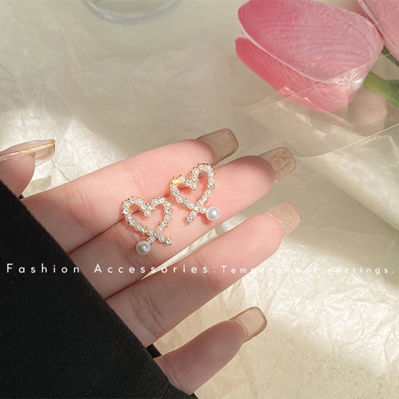 YEEZII Anting Stud Bentuk Hati Aksen Mutiara Untuk Wanita