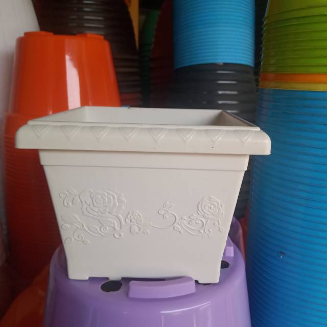 POT SHALLOM PUTIH 20CM - pas bunga plastik
