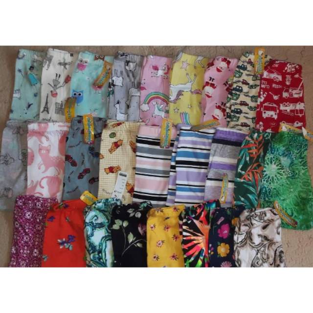  Celana  pendek  callysta motif polos ukuran XS 0 6 bulan 