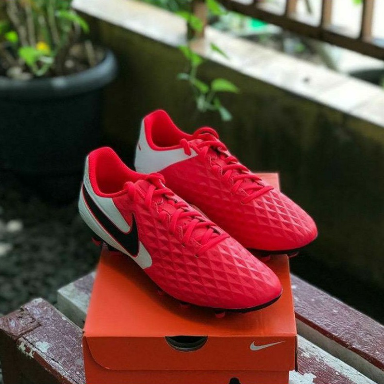Sepatu bola Nike Tiempo Legend 8 Academy FG