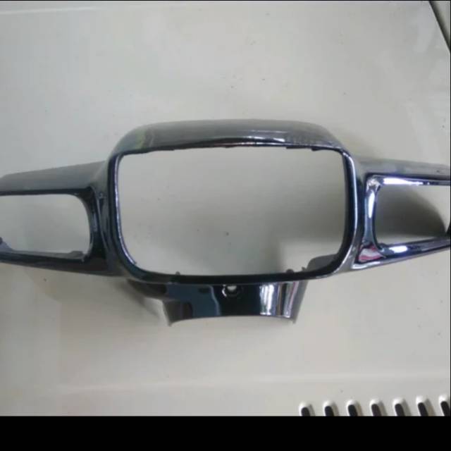 BATOK KEPALA LAMPU DEPAN LEGENDA 2